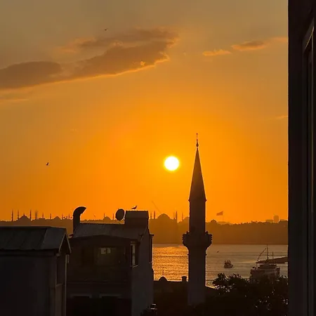 The Kinyas House - In Kadikoey Historical Fishermen's Market Istanbul