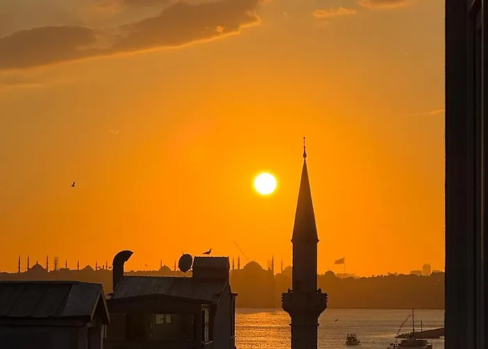The Kinyas House - In Kadikoey Historical Fishermen's Market Istanbul