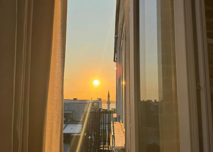 Apartment The Kinyas House - In Kadikoey Historical Fishermen's Market *