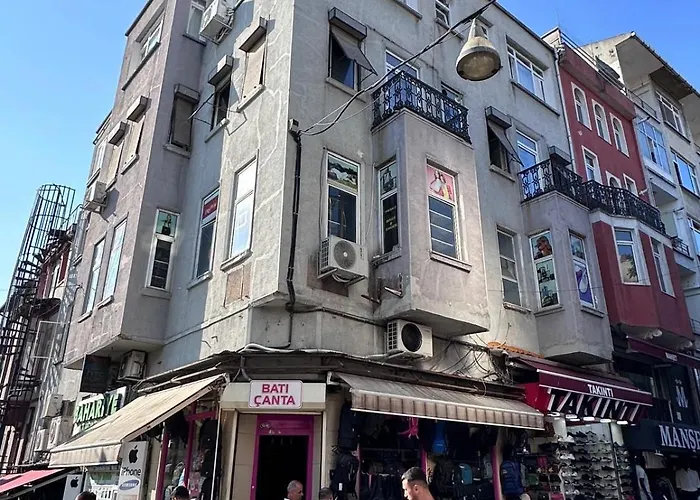 Apartment The Kinyas House - In Kadikoey Historical Fishermen's Market